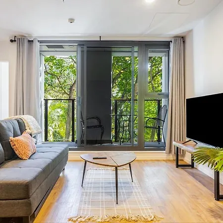 Auckland City Charm - 2Br Haven